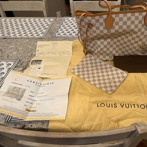 Louis Vuitton Daniel azur never full
